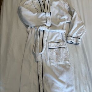 Frette Luxurious White Bathrobe with Grey Piping Size Small